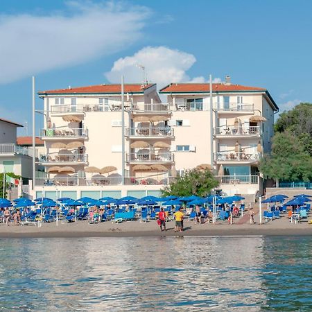 Residence Villa Lo Scoglietto 圣温琴佐 外观 照片